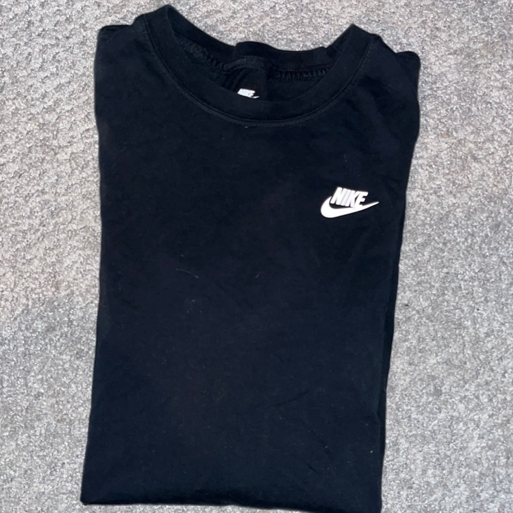 Size small NIKE Tee.